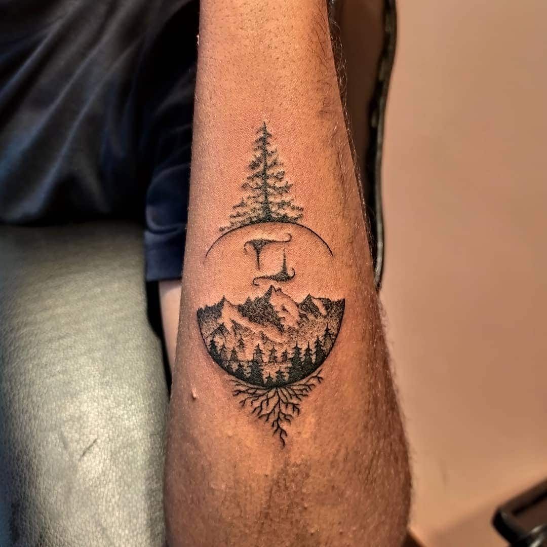 Unique Feminine Tattoos: Creative Designs for Women