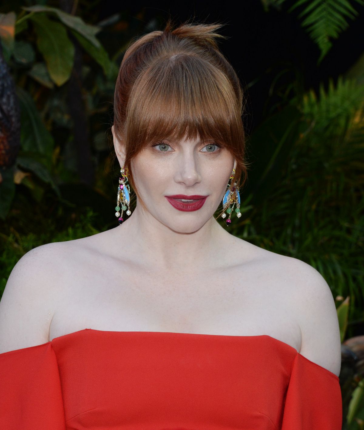 Bryce Dallas Howard Photos: Stunning Images to Explore Bryce Dallas Howard Photos: Stunning Images to Explore